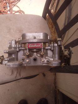 EDELBROCK CARBURETOR NON ELECTRIC CHOKE