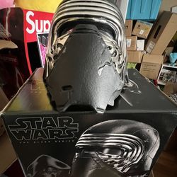 Star Wars Kylo Ren Helmet Black Series 