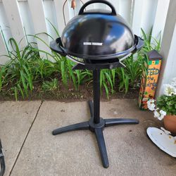 George Foreman Outdoor/Indoor Electric  Grill 