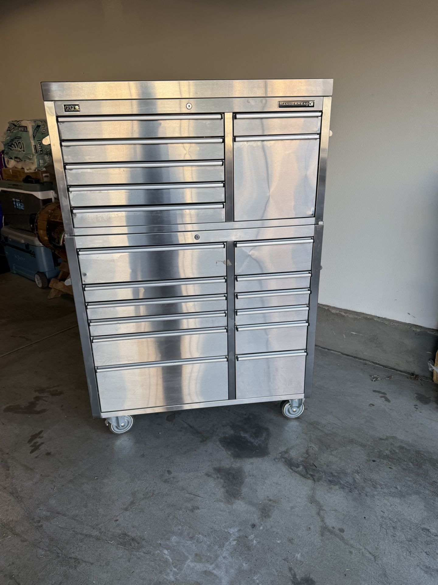 Hammerhead Tool Box