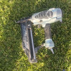 Hitachi 16 Ga. Finish Nailer 