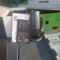 YETI PREMIUM USB MIC FOR RECORDING AND STREAMING 