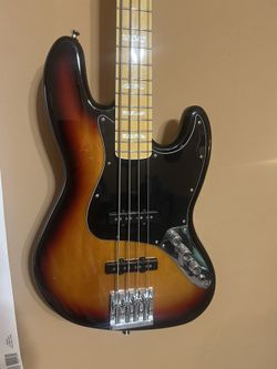 Squire Jazz Bass With Loads of Mod’s