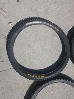 Maxxis 27.5 x2.40