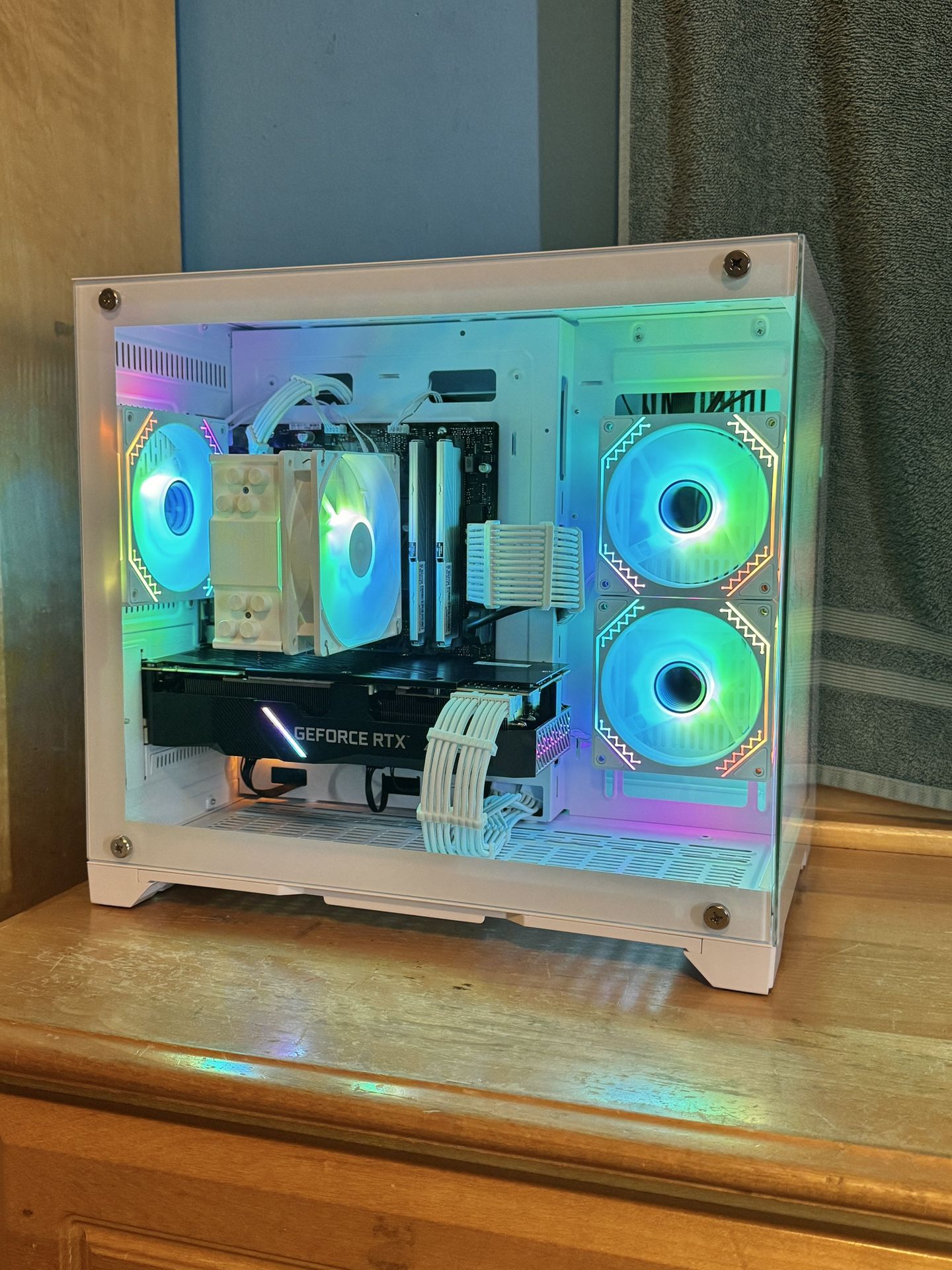 RTX Gaming PC - intel i7, 32GB Ram, 1TB, Nvidia, White, RGB