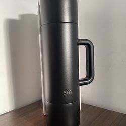 Roam Bottle Simple Modern 