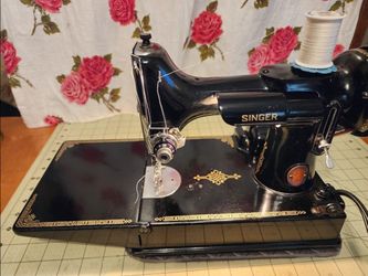 Singer featherweight sewing machine