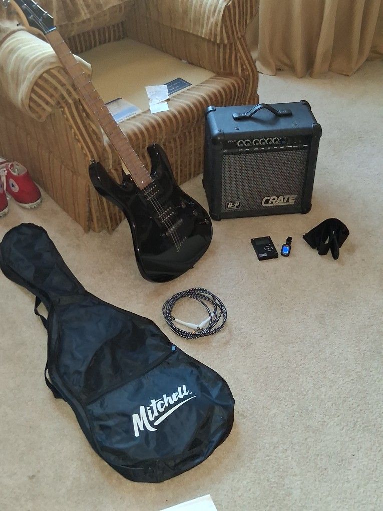Electric Guitar 🎸 6 String (Mitchell  /Crate Amp) Never Played Still  Like New