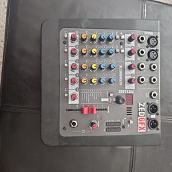 Allen & Heath ZED6FX Mixer