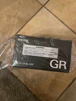 Ricoh HDR GR IIIx HDF