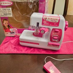Sewing Machine Toy