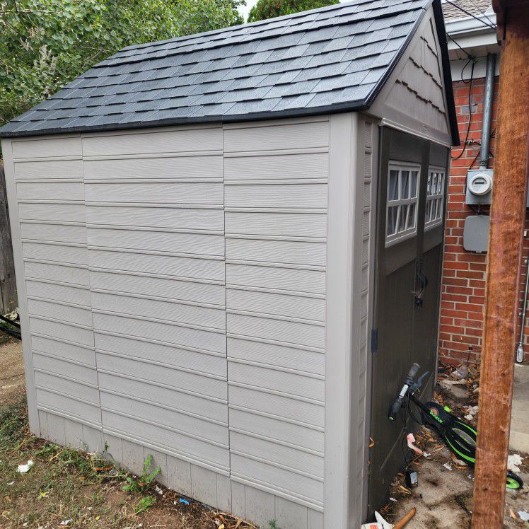 Rubbermaid 7x7 Storage Shed