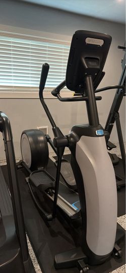 Precor Commercial Elliptical – Professional Gym Quality – Excellent Condition