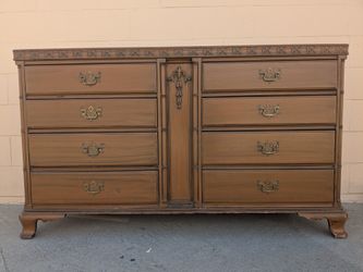 Vintage dresser