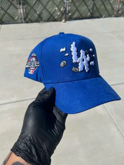 Thirty-one hats  dodgers