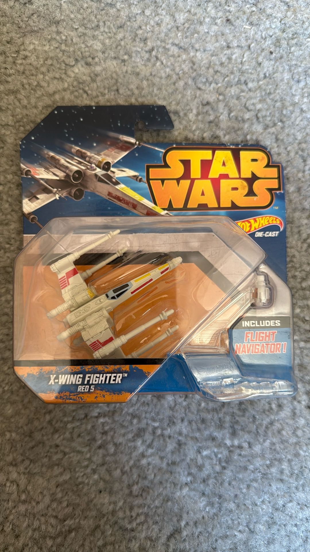 Star Wars Hot Wheels (X-Wing Fighter Red 5)