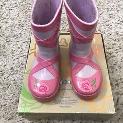 Girl’s Kidorable Rain boots Size 6