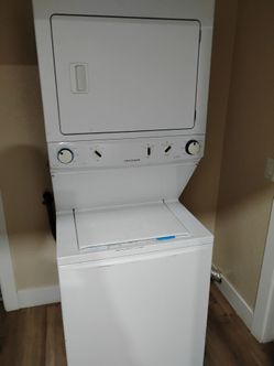 Frigidaire Stacked Washer Dryer Unit