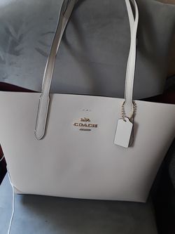 Bolsa coach nueva original blanca for Sale in Long Beach CA OfferUp