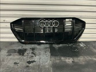 2019 2020 2021 AUDI E TRON GRILLE USED OEM