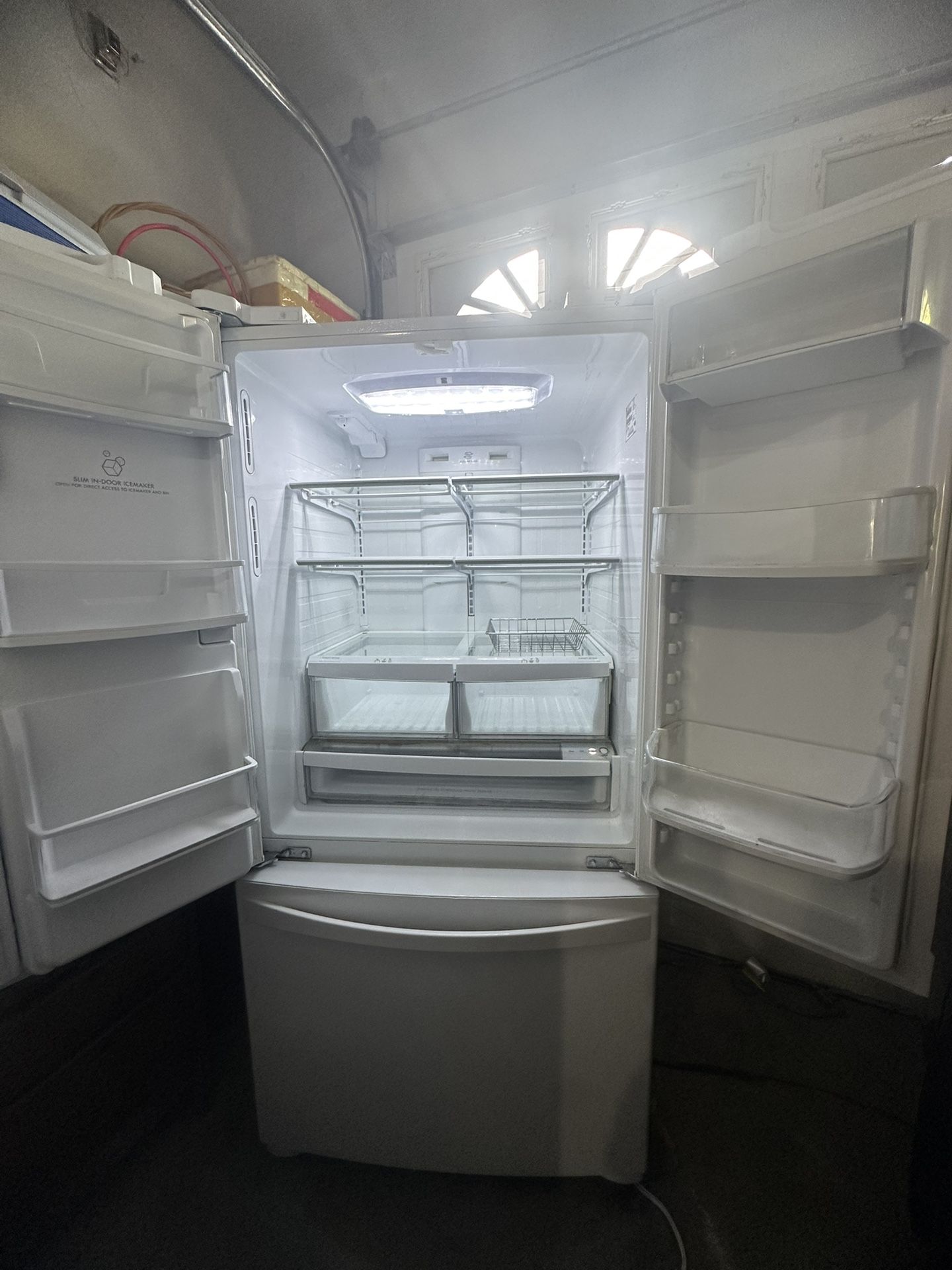 Kenmore Elite thee doors refrigerator (2014)