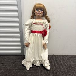 Trick Or Treat Studios Annabelle Conjuring 1:1 Prop Replica