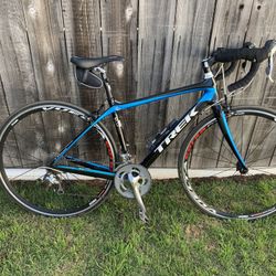 TREK DOMANE Series 4