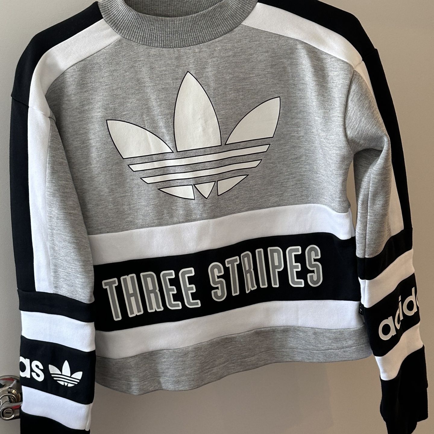 Adidas Top