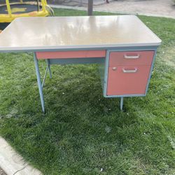 Vintage Retro Blue/pink Metal Office Desk $100