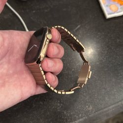 Apple Watch Series 10 Titanium - GPS+Cellular (46mm Gold) (Link Bracelet)
