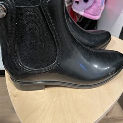 Massive Boot Sale - Mostly Size 5.5 & 6 - Rain Boots  And More!