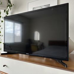 Samsung 32” HD Flat Screen TV