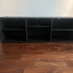 TV Stand/Cubical