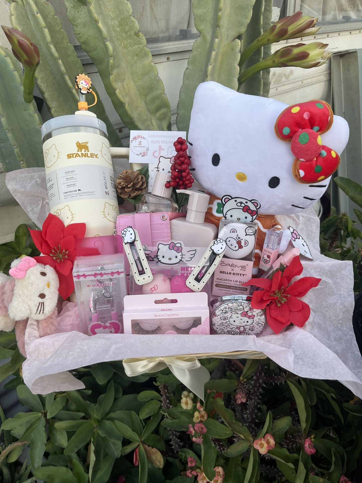 Hello Kitty Basket