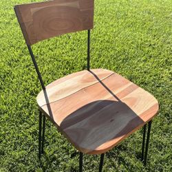 Accent Chair 