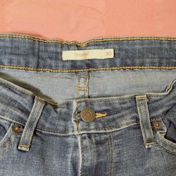Levi’s 711 Skinny Sz 30