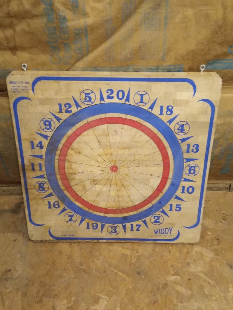 Widdy Wooden Dart Board 