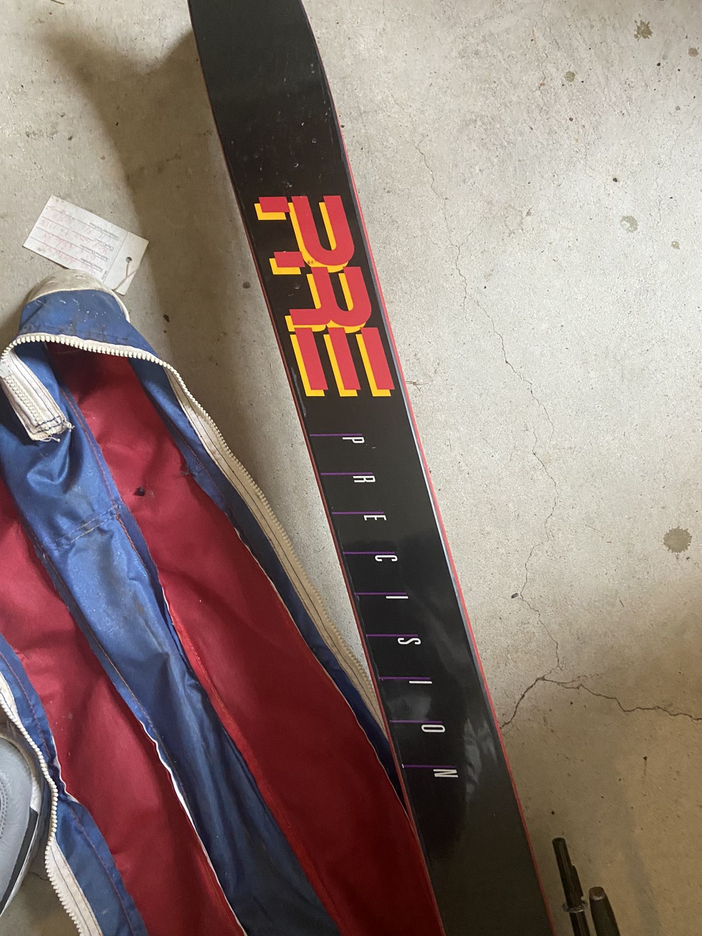 Skis $150