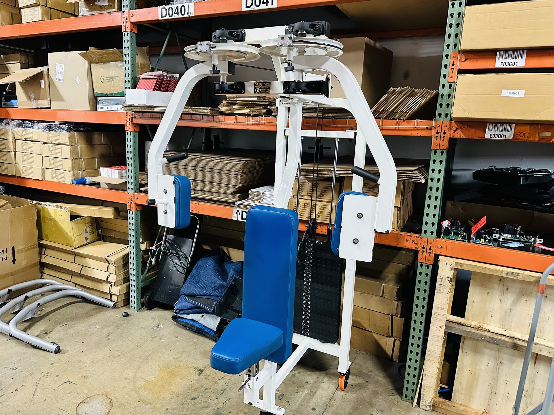 Magnum Fitness Pec Fly/Rear Delt Machine - Workout - Gym Equipment