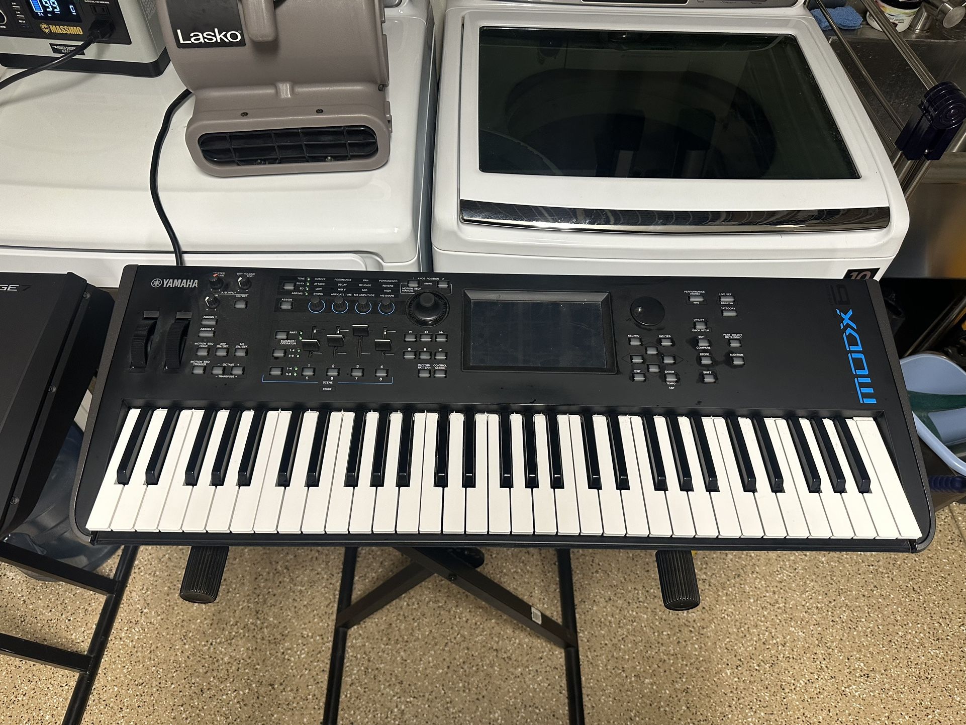 Yamaha MODX6