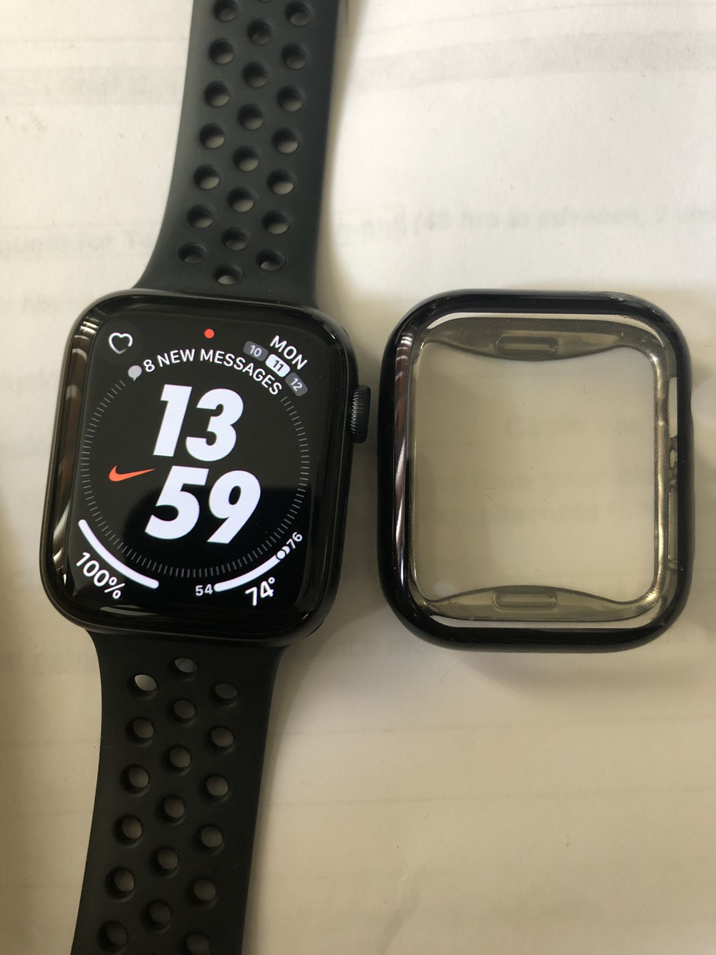 Apple Watch Series 5 GPS Nike Edition