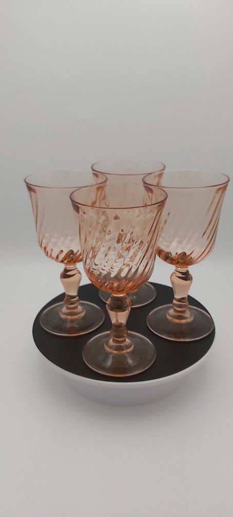 (4) Beautiful Vintage French Rosaline Swirl 8oz Wine Glasses By Luminarc 