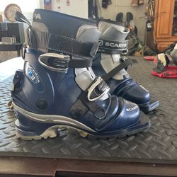 Scarpa T-3 pin Boot  Size7.5