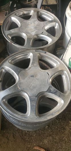 17" GMC Yukon Original wheels
