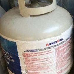 Full Propane Tank$39 FIRM No Negotiable Pick Up Only At 25800 Kuykendahl Dr Spring Tx 77389