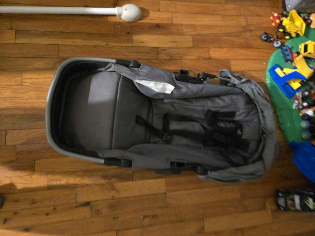 Evenflo Child Seat For A Double Stroller $0