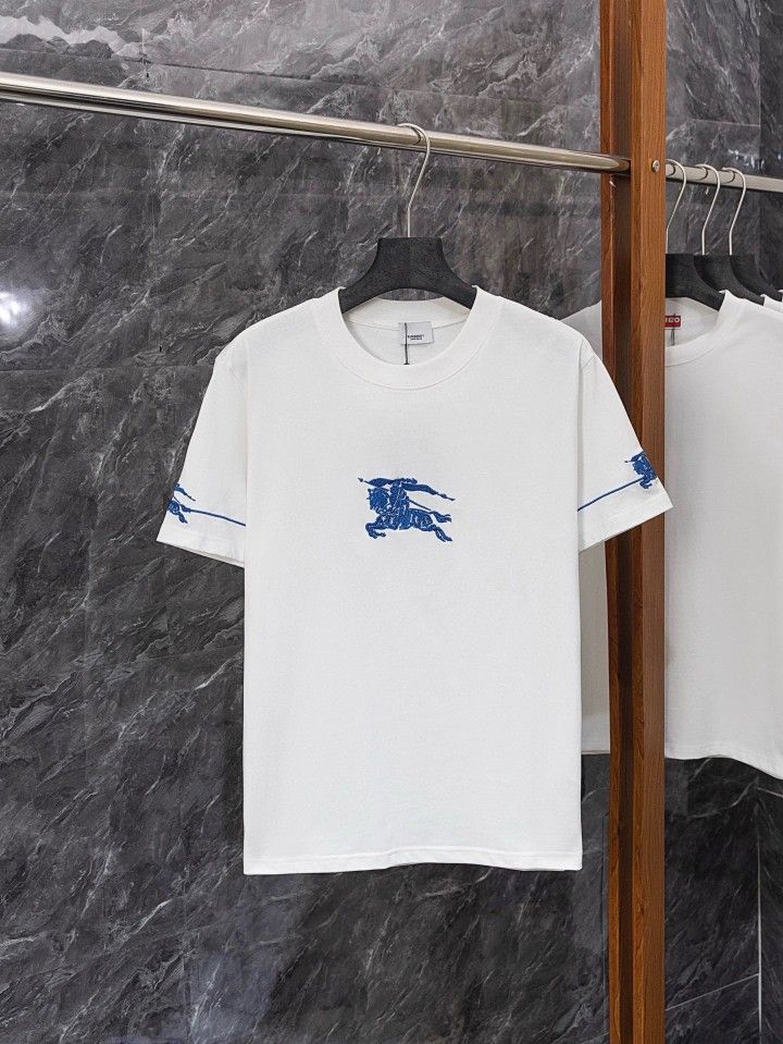 Women's white T-shirt with embroidered warhorse logo