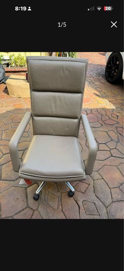 Brand New Leather Office Chair Made By KEILHAUER Elite