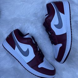 Jordan 1 Low Bordeaux