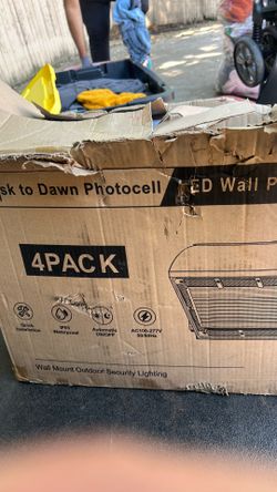 4 Led Wall Lights